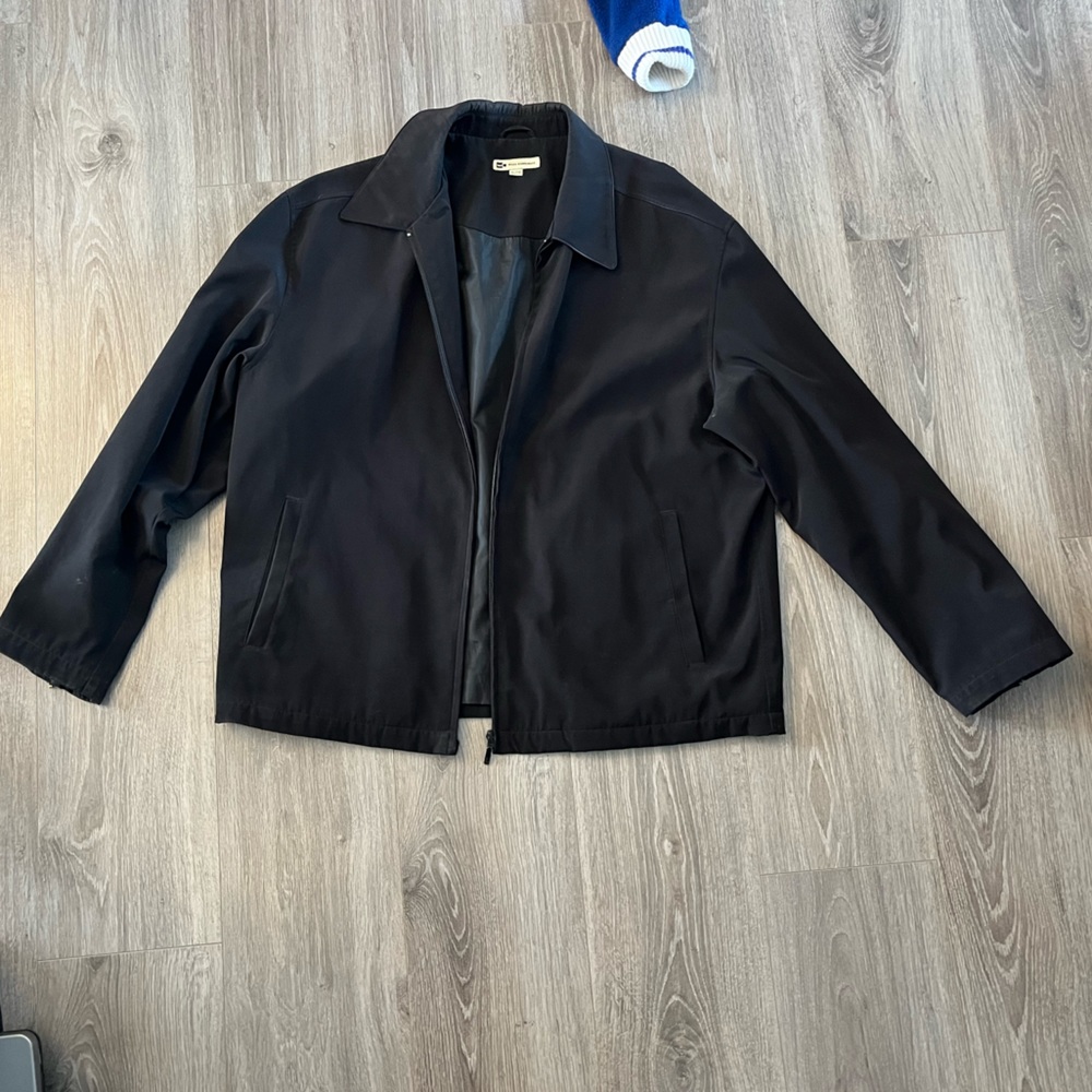 Wilke-Rodriguez men’s black coat